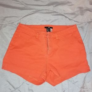 orange shorts